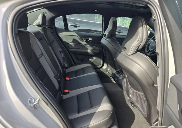 Volvo S60 cena 209900 przebieg: 15586, rok produkcji 2023 z Ostrzeszów małe 407